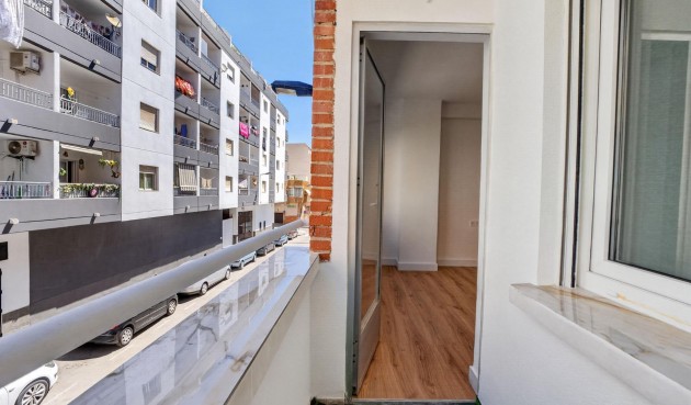 Brukt - Apartment -
Torrevieja - Centro
