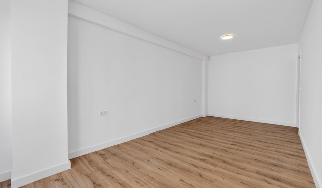 Brukt - Apartment -
Torrevieja - Centro