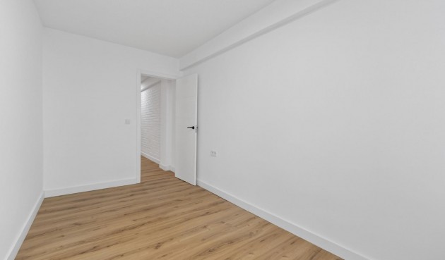 Brukt - Apartment -
Torrevieja - Centro
