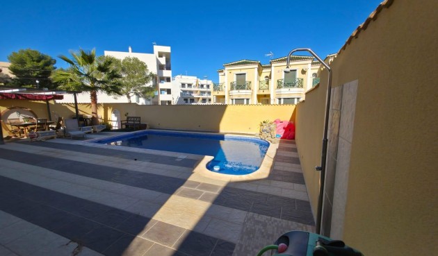 Brukt - Villa -
Orihuela Costa - Villamartín-las Filipinas