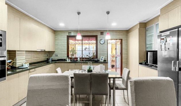 Brukt - Town House -
Torrevieja - Costa Blanca