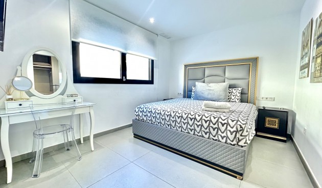 Brukt - Villa -
Los Balcones - Costa Blanca