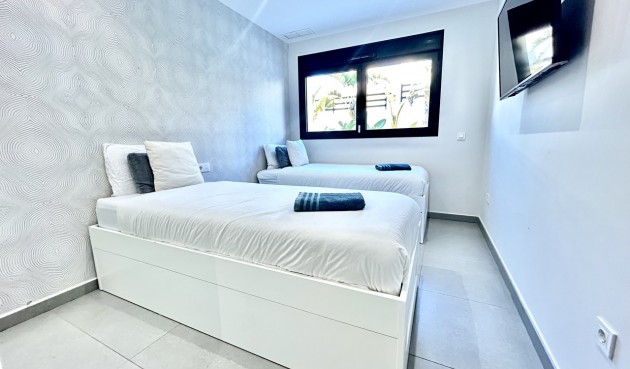 Brukt - Villa -
Los Balcones - Costa Blanca
