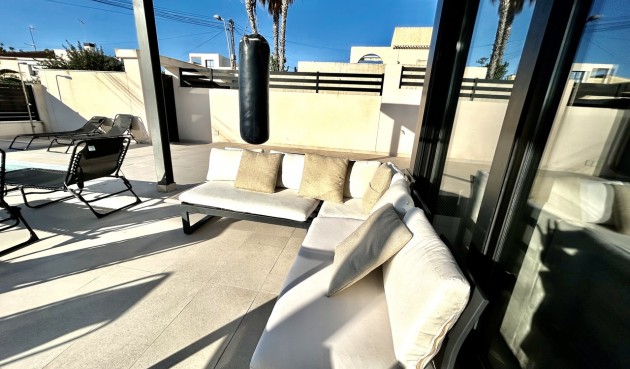 Brukt - Villa -
Los Balcones - Costa Blanca