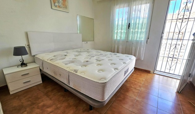 Brukt - Bungalow -
Torrevieja - Nueva Torrevieja