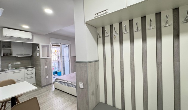 Brukt - Apartment -
Torrevieja - Playa del Cura