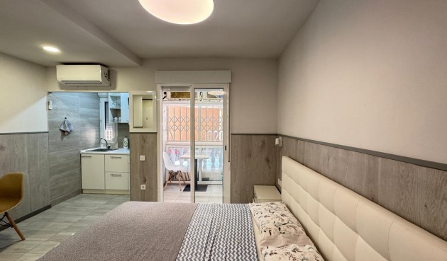 Brukt - Apartment -
Torrevieja - Playa del Cura