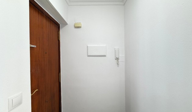 Brukt - Apartment -
Torrevieja - Centro