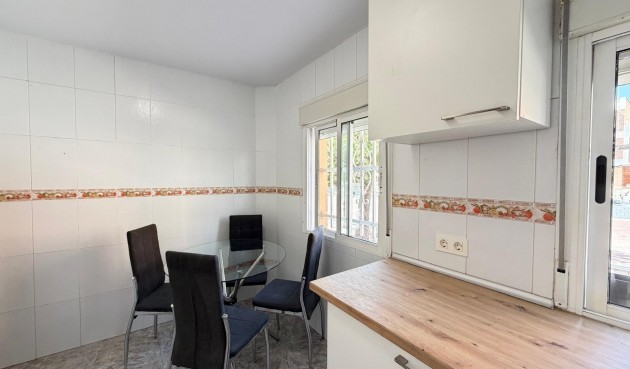 Brukt - Apartment -
Torrevieja - Centro