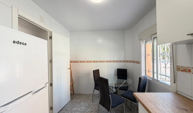 Brukt - Apartment -
Torrevieja - Centro
