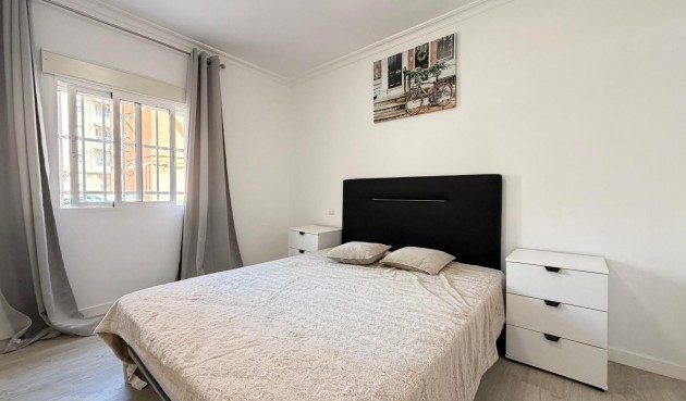 Brukt - Apartment -
Torrevieja - Centro
