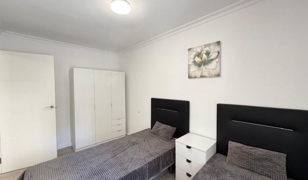 Brukt - Apartment -
Torrevieja - Centro