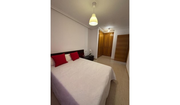 Brukt - Apartment -
Torrevieja - Centro