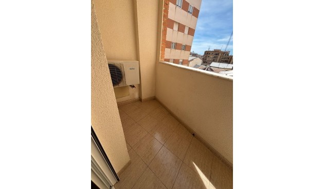 Brukt - Apartment -
Torrevieja - Centro