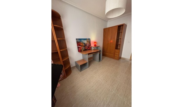 Brukt - Apartment -
Torrevieja - Centro