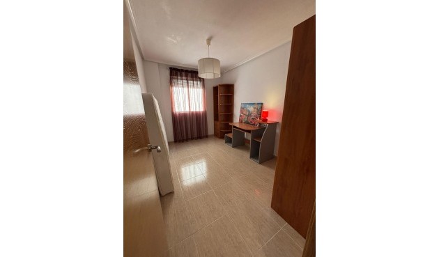 Brukt - Apartment -
Torrevieja - Centro