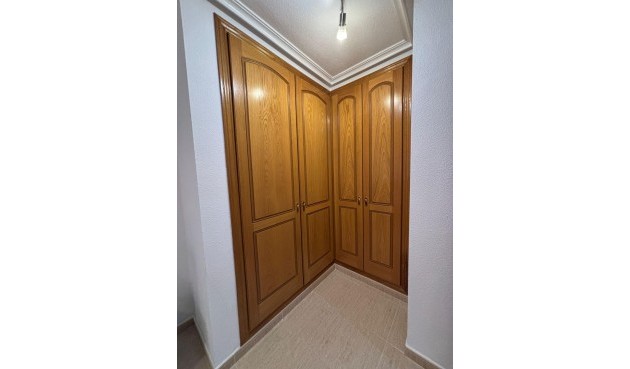 Brukt - Apartment -
Torrevieja - Centro