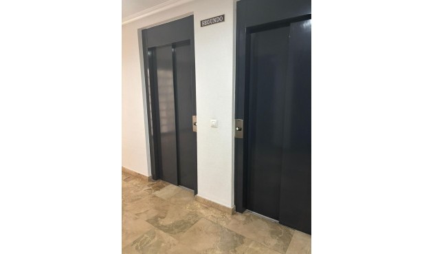 Brukt - Apartment -
Torrevieja - Centro