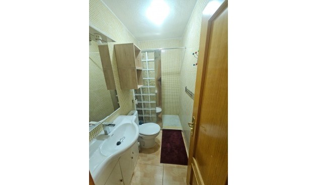 Brukt - Bungalow -
Torrevieja - Lago Jardin