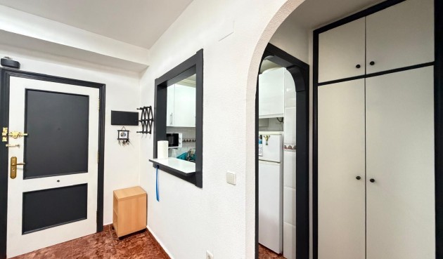 Brukt - Apartment -
Torrevieja - Estacion De Autobuses
