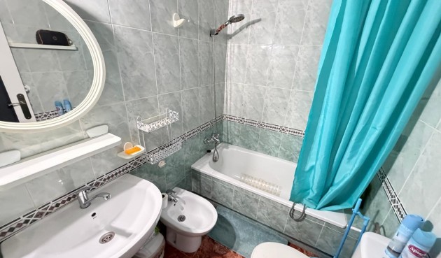 Brukt - Apartment -
Torrevieja - Estacion De Autobuses