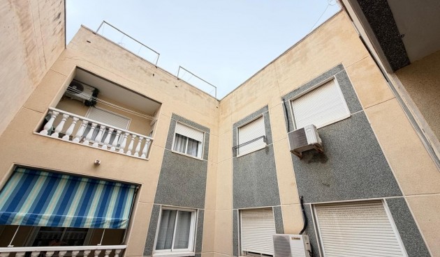 Brukt - Apartment -
Torrevieja - Estacion De Autobuses