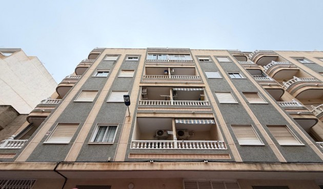 Brukt - Apartment -
Torrevieja - Estacion De Autobuses