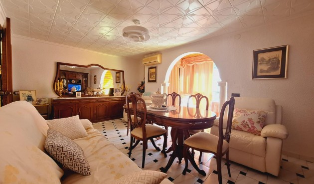 Brukt - Apartment -
Torrevieja - Acequion