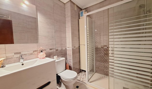 Brukt - Apartment -
Torrevieja - Acequion