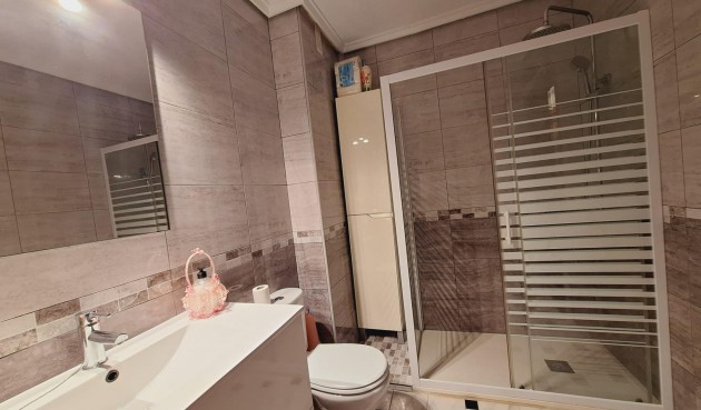 Brukt - Apartment -
Torrevieja - Acequion