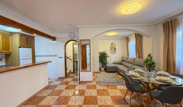 Brukt - Town House -
Orihuela Costa - Las Filipinas