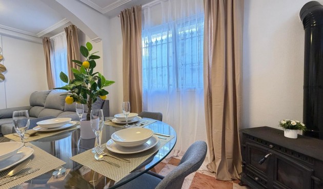Brukt - Town House -
Orihuela Costa - Las Filipinas