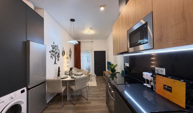 Återförsäljning - Apartment -
Torrevieja