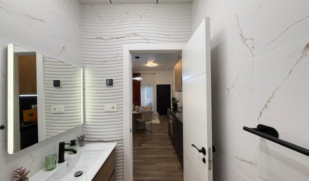 Återförsäljning - Apartment -
Torrevieja