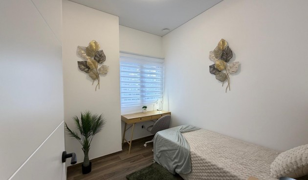 Återförsäljning - Apartment -
Torrevieja