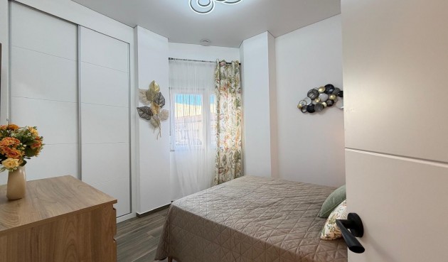 Återförsäljning - Apartment -
Torrevieja