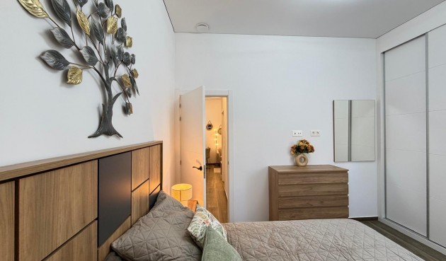 Återförsäljning - Apartment -
Torrevieja