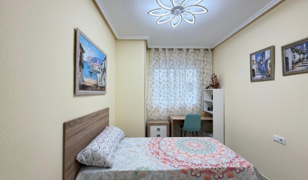 Brukt - Apartment -
Torrevieja - Playa del Cura
