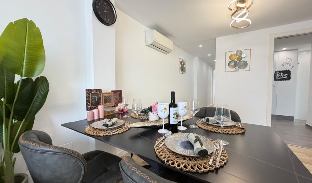 Brukt - Apartment -
Torrevieja - Centro