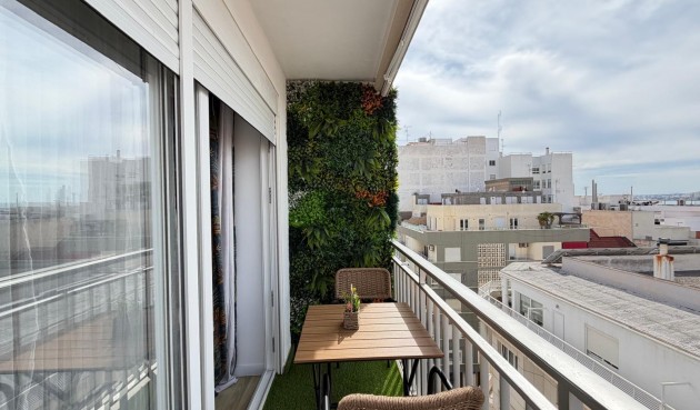 Brukt - Apartment -
Torrevieja - Centro