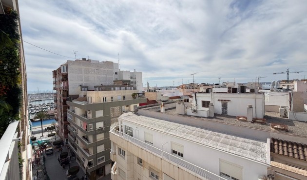 Brukt - Apartment -
Torrevieja - Centro