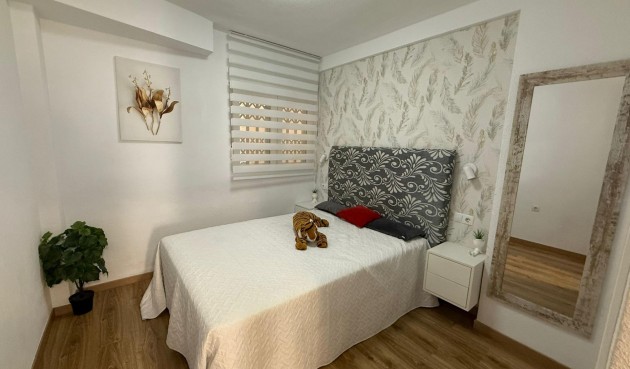 Resale - Apartment -
Torrevieja - Centro