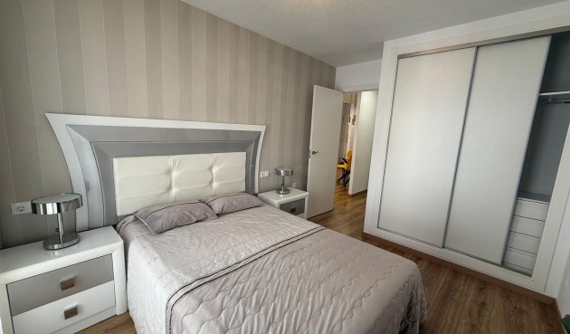Resale - Apartment -
Torrevieja - Centro