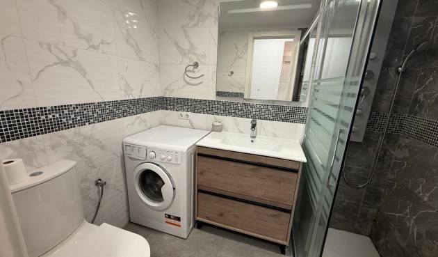 Resale - Apartment -
Torrevieja - Centro
