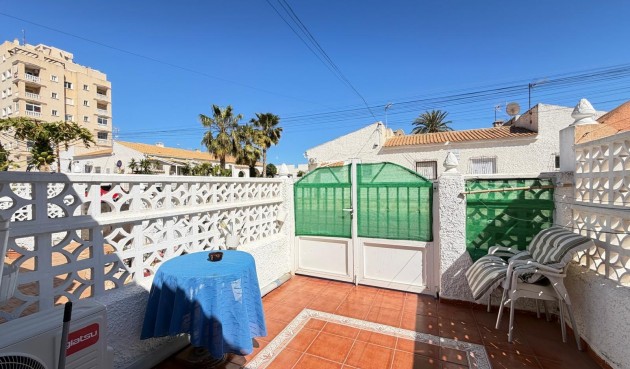 Brukt - Town House -
Torrevieja - Nueva Torrevieja