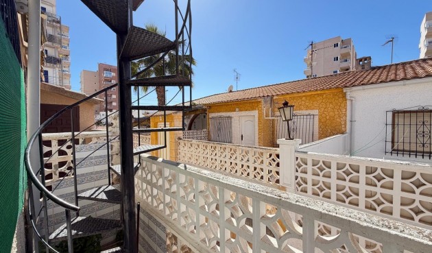 Brukt - Town House -
Torrevieja - Nueva Torrevieja
