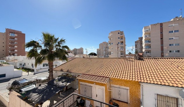 Brukt - Town House -
Torrevieja - Nueva Torrevieja