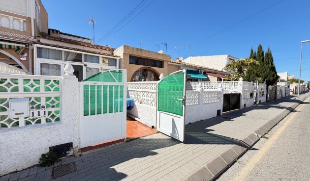 Brukt - Town House -
Torrevieja - Nueva Torrevieja