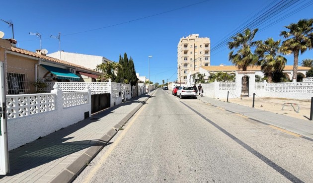 Brukt - Town House -
Torrevieja - Nueva Torrevieja