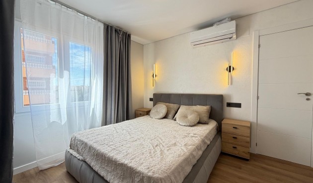 Brukt - Apartment -
Torrevieja - Punta Prima